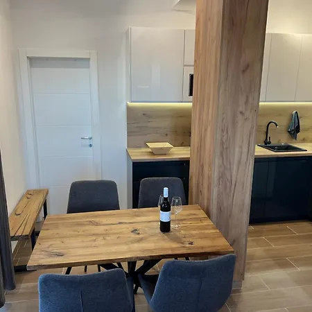 Lägenhet Triplex Bb