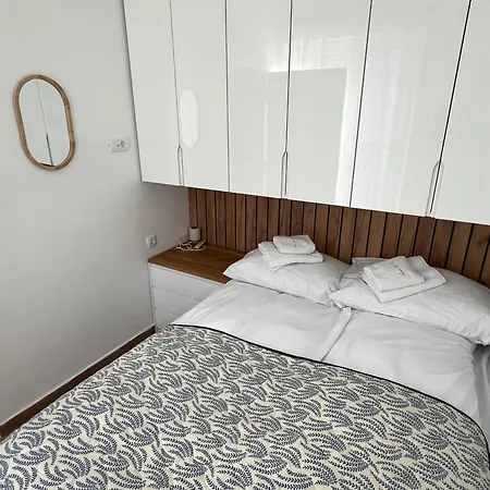 Triplex Bb Apartment